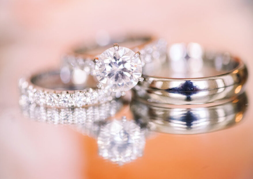 ¿Se pueden poner la alianza y el anillo de compromiso el día del matrimonio? ¡Consejos para la unión perfecta!