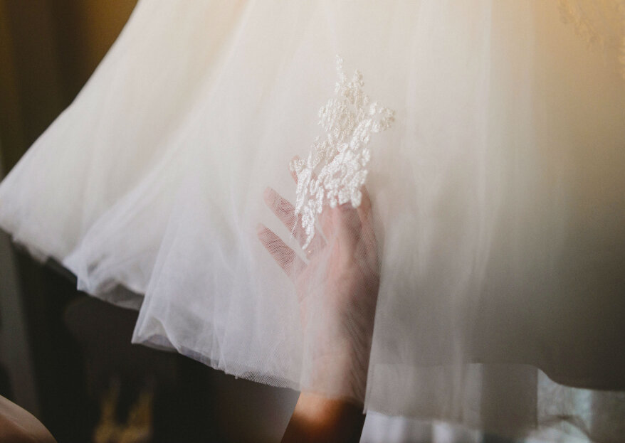 Cómo evitar manchar el vestido de novia durante el matrimonio